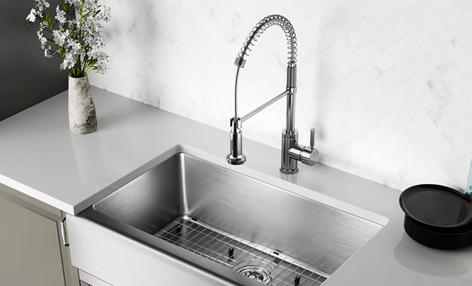 Stainless Steel Faucets & Sinks